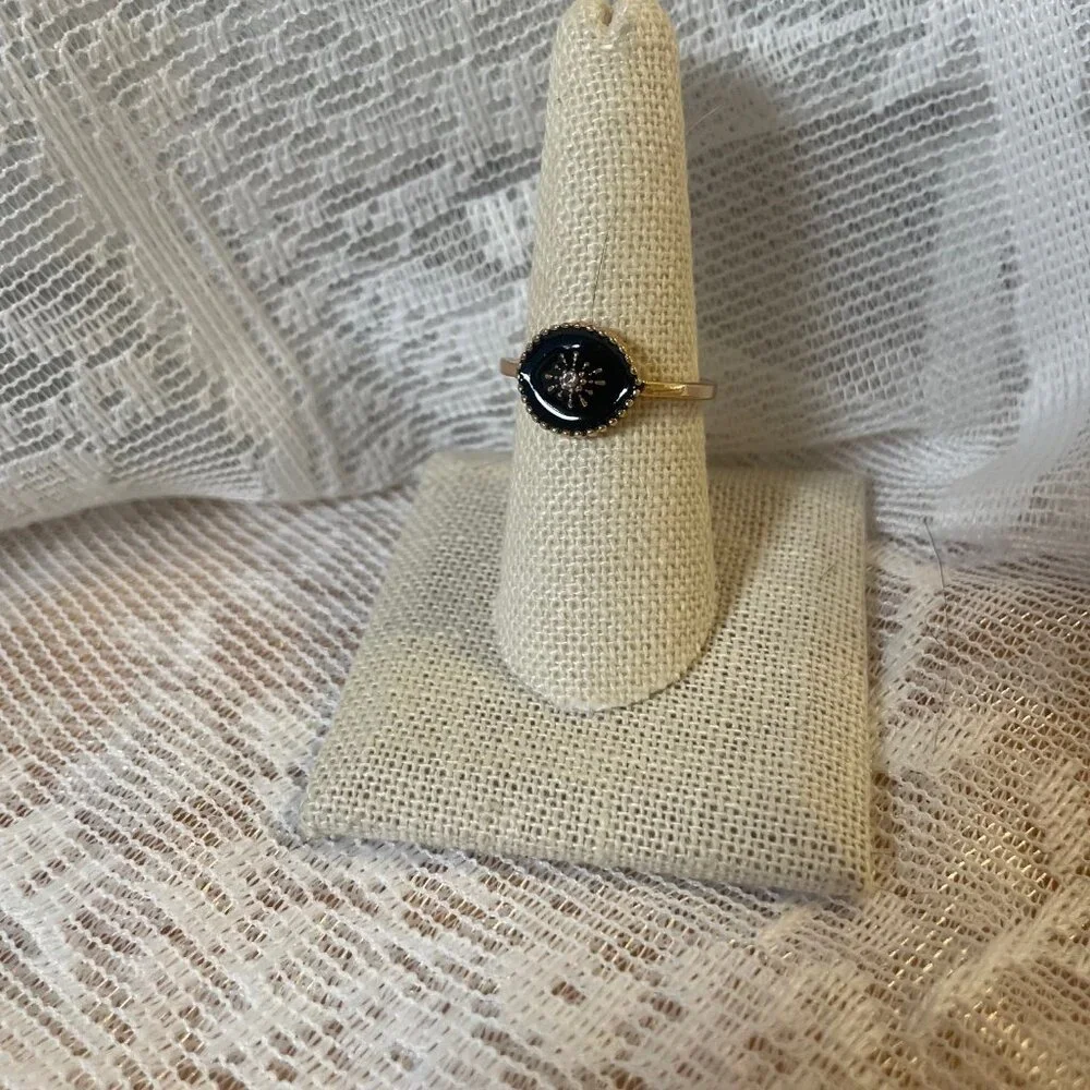 Vintage Style Black Enamel Starburst Ring Size 8